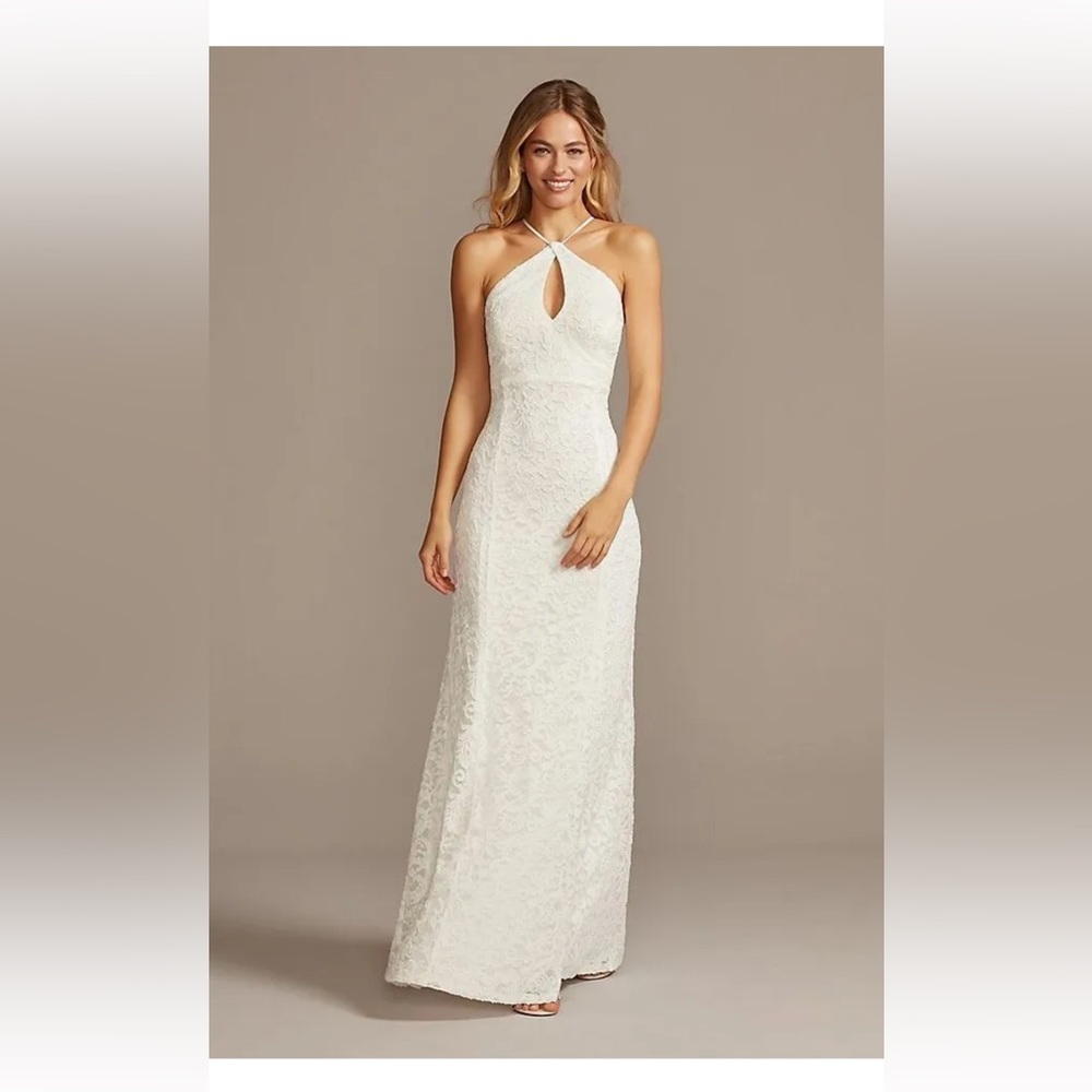 David's Bridal / db Studio
Soft White Wedding Dress